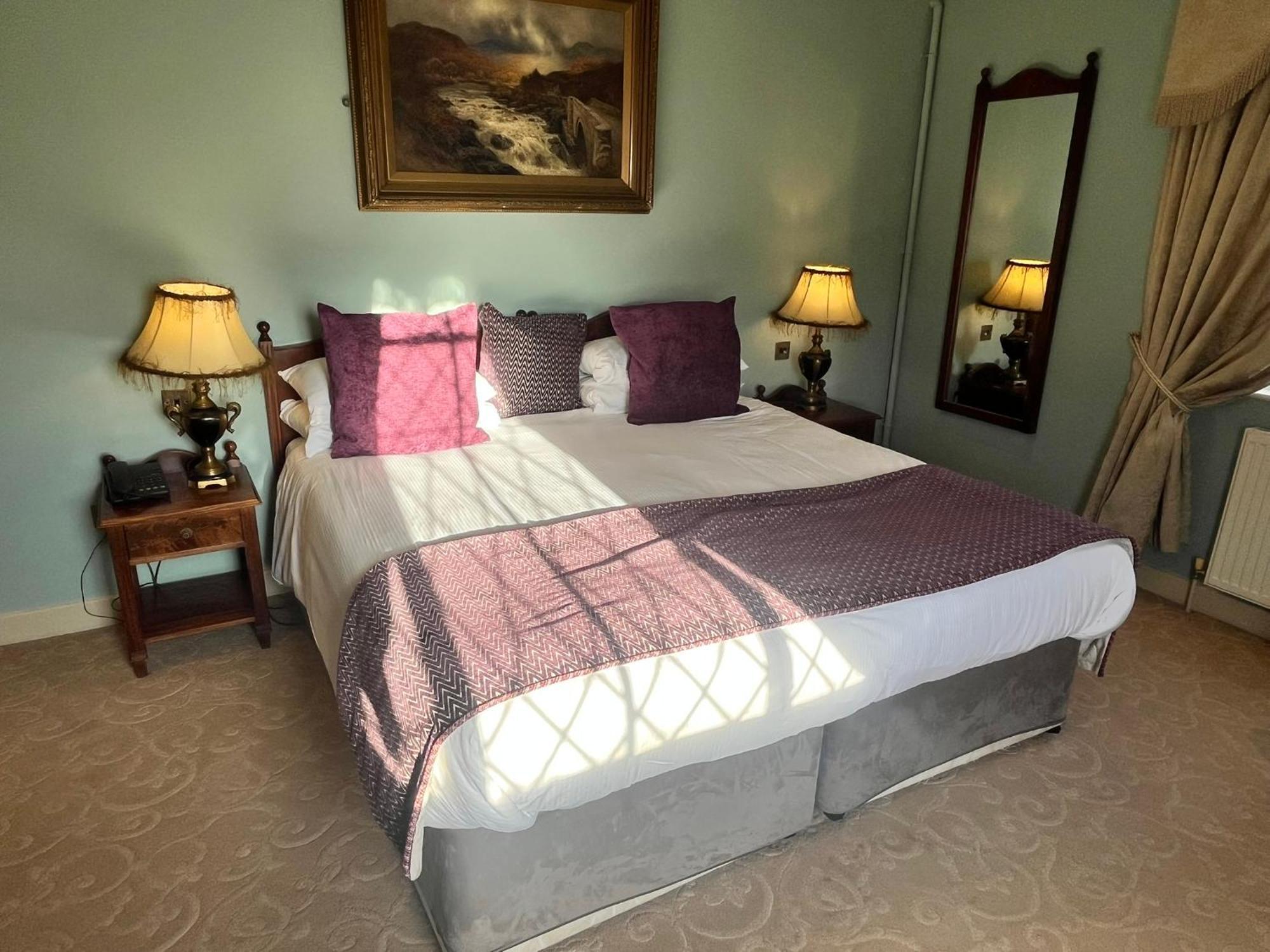 Ye Olde Bell Hotel & Spa 雷特福德 外观 照片